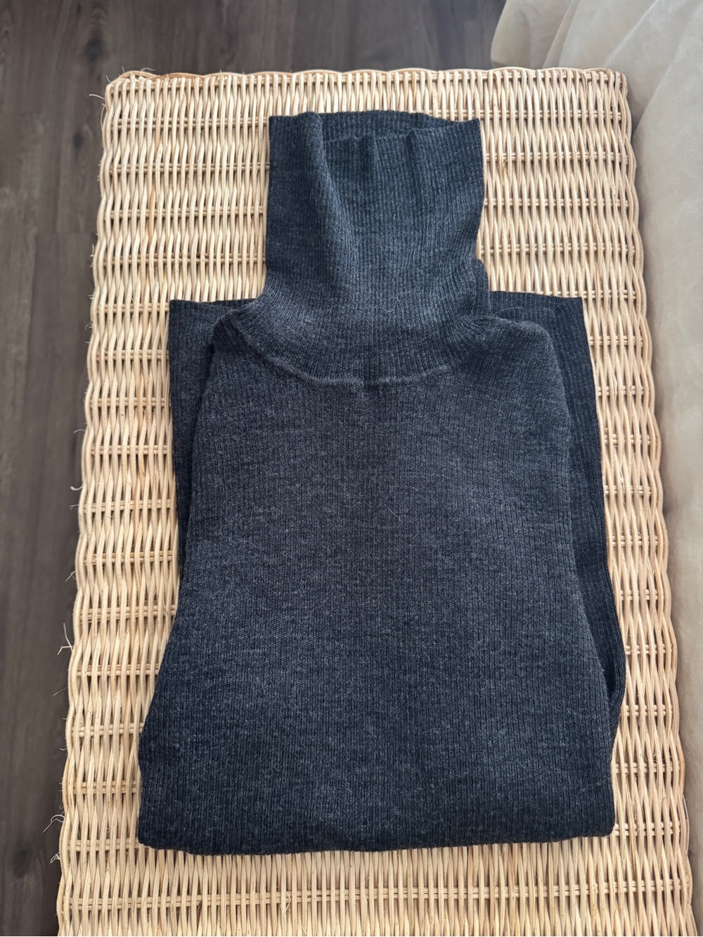 Uniqlo Wool Turtleneck Sweater